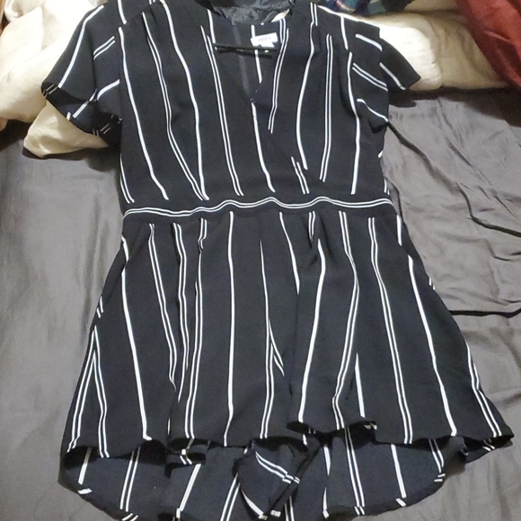 Romper - Picture 2 of 2